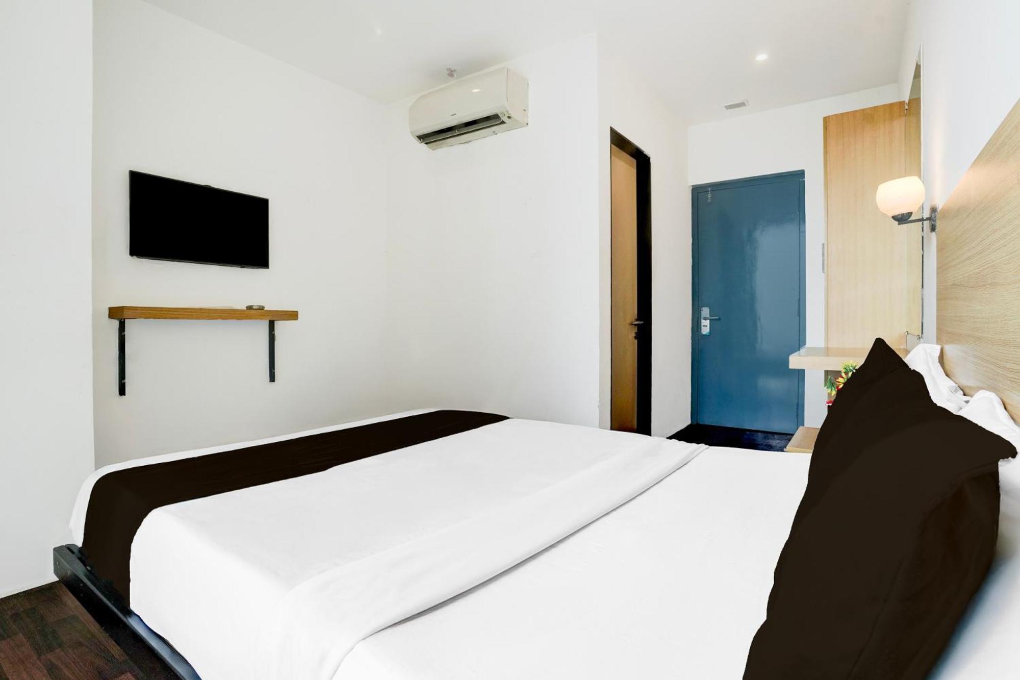 Super Townhouse Pbg Mall Vashi Turambhe المظهر الخارجي الصورة